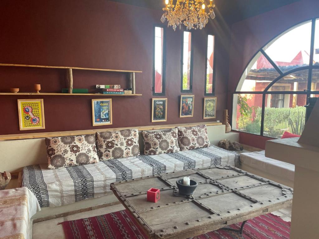 Posezení v ubytování TARGANINE Lodge