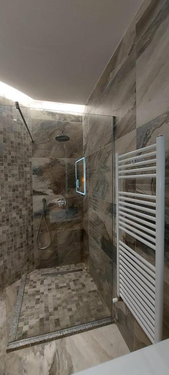 Koupelna v ubytování Hotel SHahini
