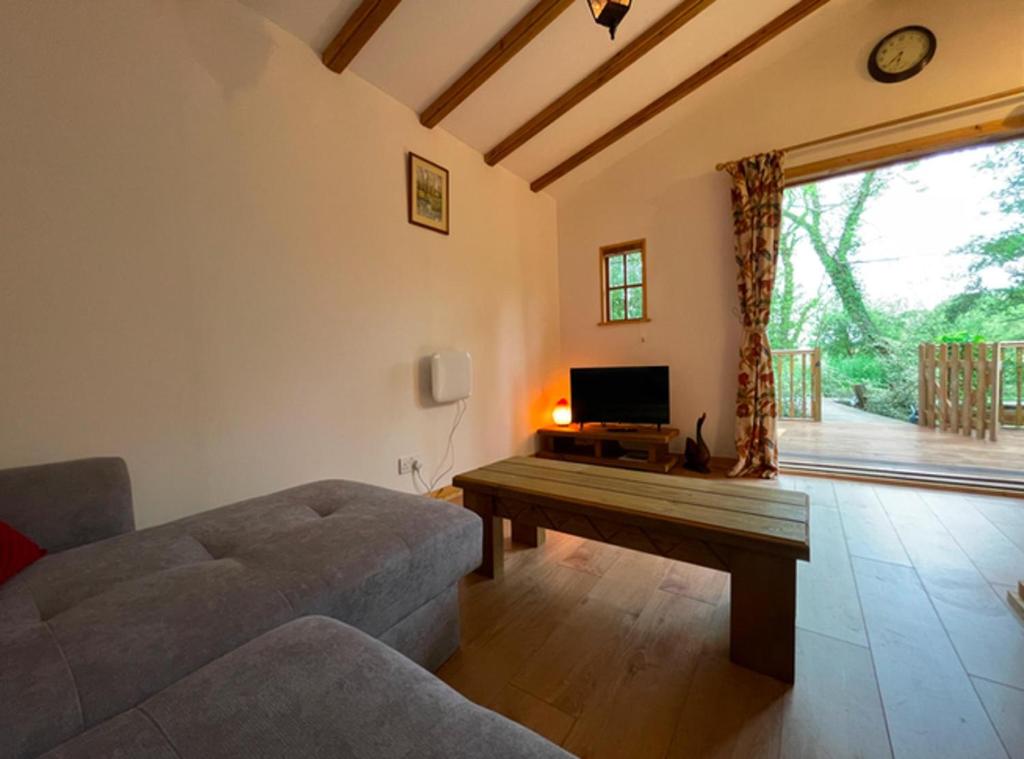 Captivating 1-Bed Cabin in Newmarket 3