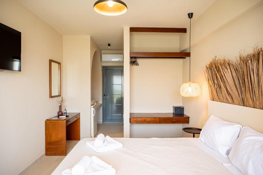 Atma Beach Rooms & Suites - 9
