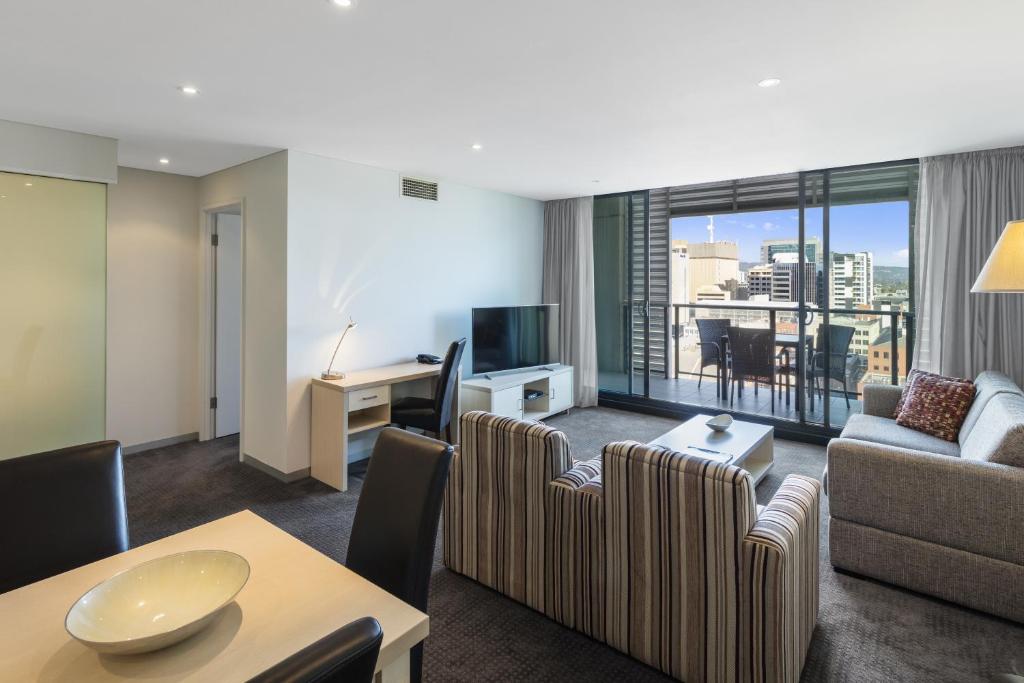 Oaks Adelaide Horizons Suites - Resim 15