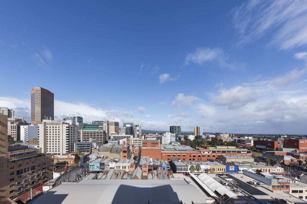 Oaks Adelaide Horizons Suites - Resim 19