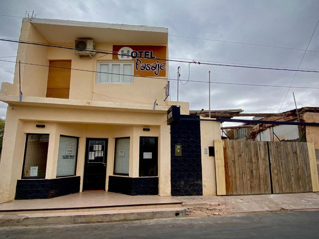 Pasaje Hotel