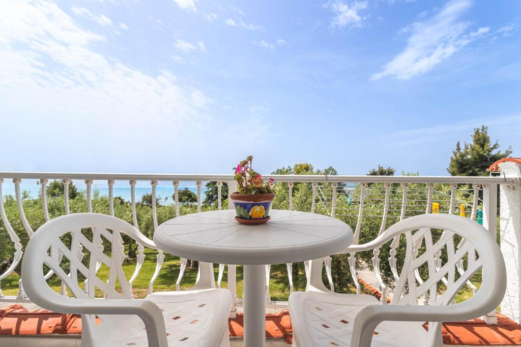 Balkon lub taras w obiekcie Mola Kalyva Suites
