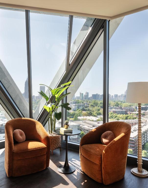 Posezení v ubytování FORTH Hotel Atlanta