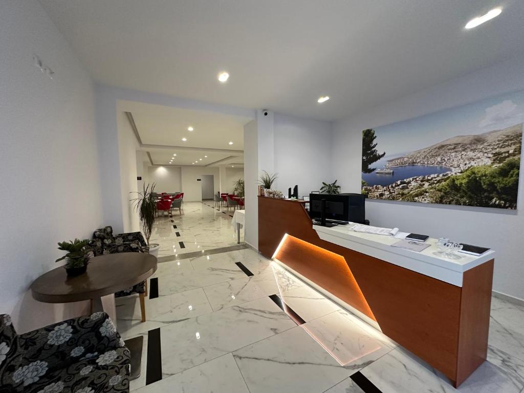 TV a/nebo společenská místnost v ubytování Relax Mea Hotel