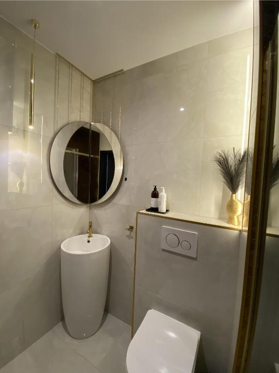 رزرو هتل، Lux Stays توسط تورس در K39 Krakow، آژانس مسافرتی آسمان سپید