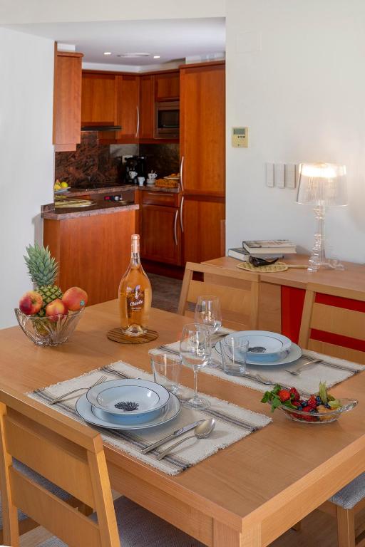 Kuchyň nebo kuchyňský kout v ubytování Apartamento Torre Gran Luxe 2