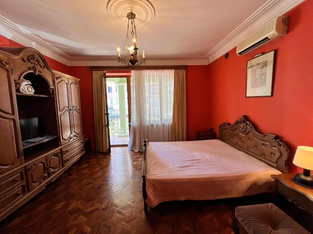 Postel nebo postele na pokoji v ubytování Guesthouse Parnavaz Mepe