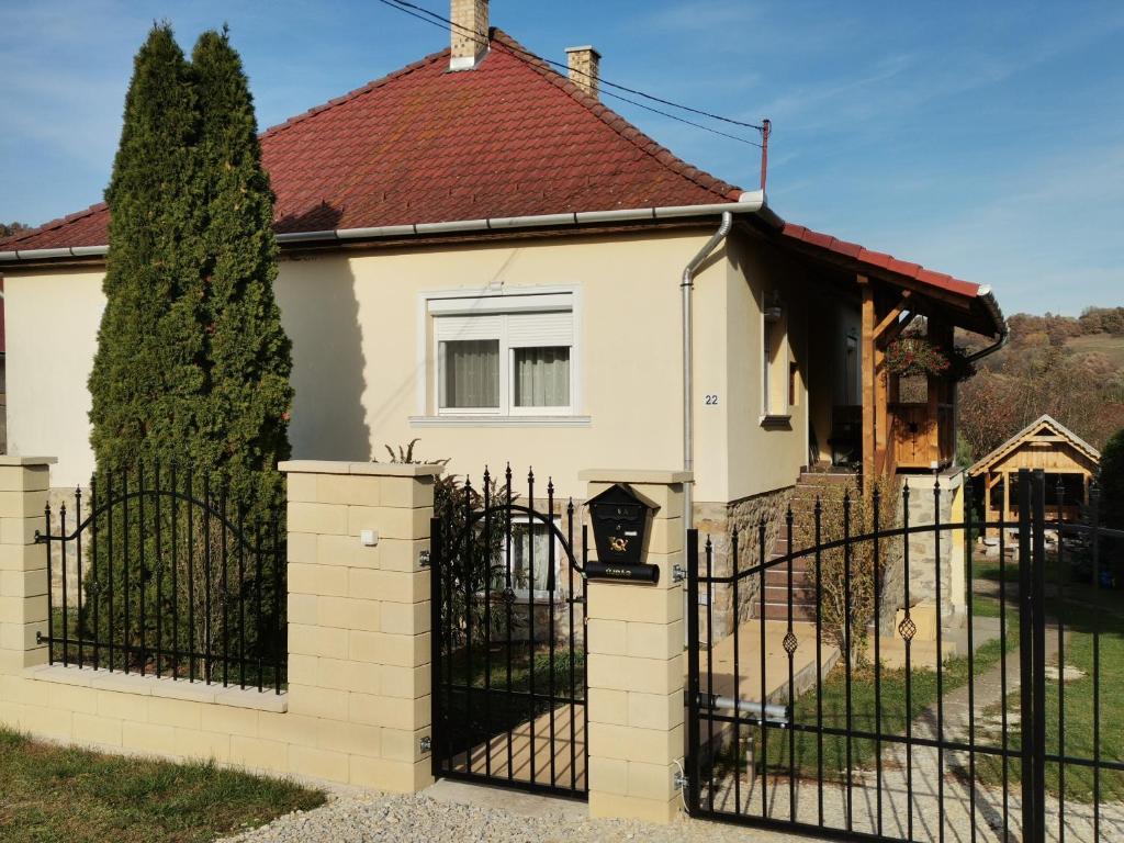 Rácz Vendégház 3643 Dédestapolcsány, Tó utca 22. kép - 1