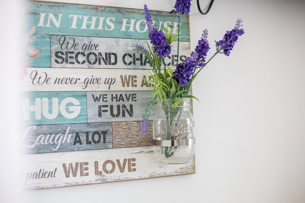 Lisabeth Apartments - 1