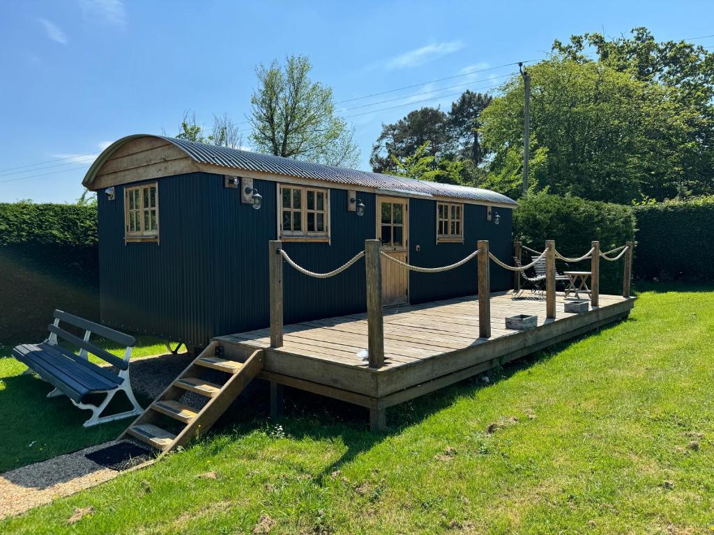 Gallery image of Luxury Shepherd's Hut - East Sussex in Horsebridge