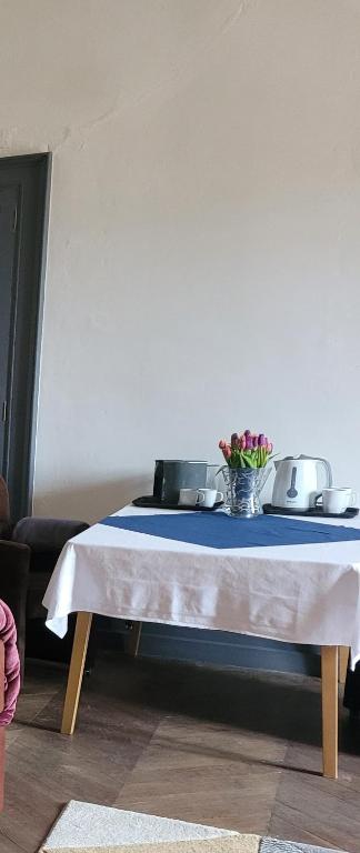 Marraycourt, Chateau-Chambre d'Hotes - Deluxe Family Suite