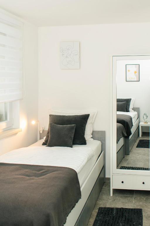 GoodLife Apartment - Three-Bedroom Apartment