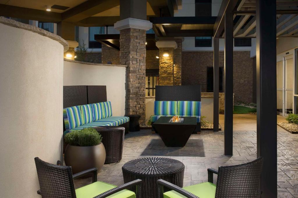 Home2 Suites by Hilton Hattiesburg photo