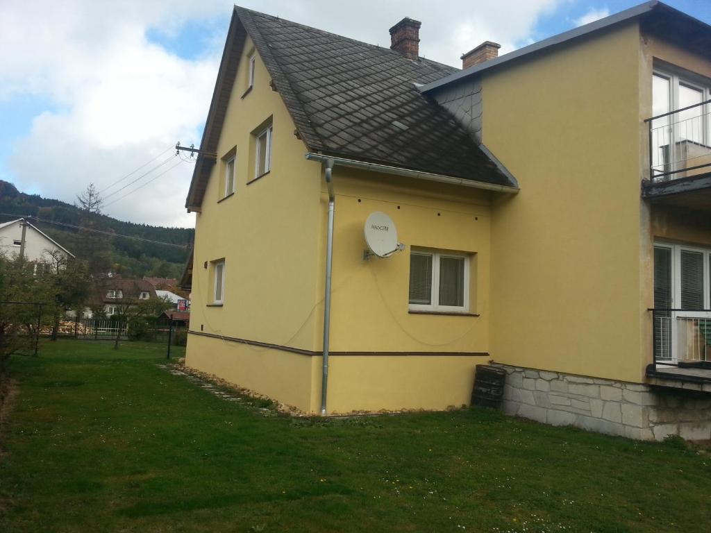 Budynek, w którym mieści się apartament