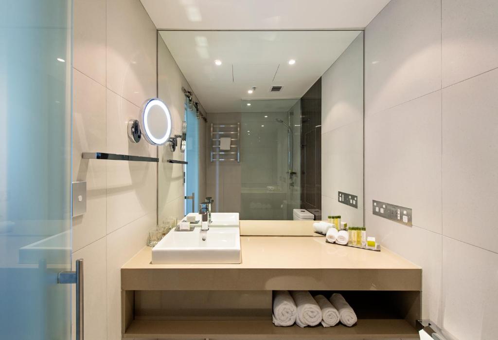 Hilton Garden Inn Darwin - Resim 38