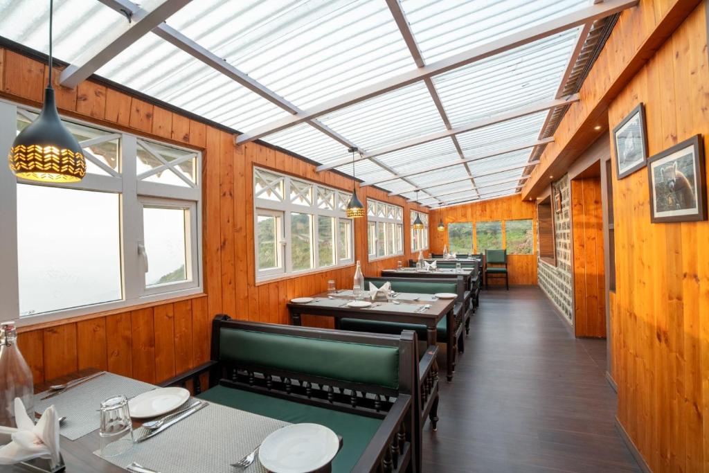 Posezení v ubytování Poshtel, Meghma , Sandakphu