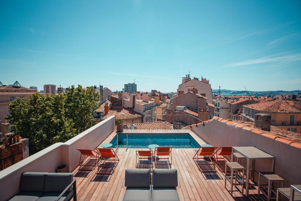 Toulon’s Naval Charm: A Guide to the City’s Most Elegant Luxury Hotels