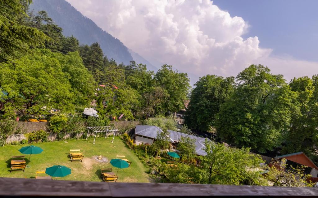 Bedzzz Xclusiv Baikunth, Manali By Leisure Hotels - 650 meters from Hidimba Devi Temple - Superior Double Room