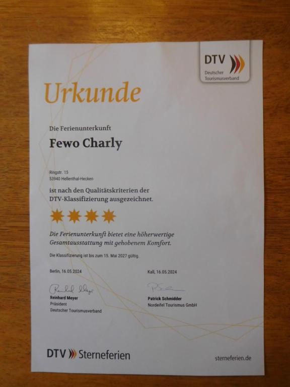 Certifikát, hodnocení, plakát nebo jiný dokument vystavený v ubytování Ferienwohnung Charly
