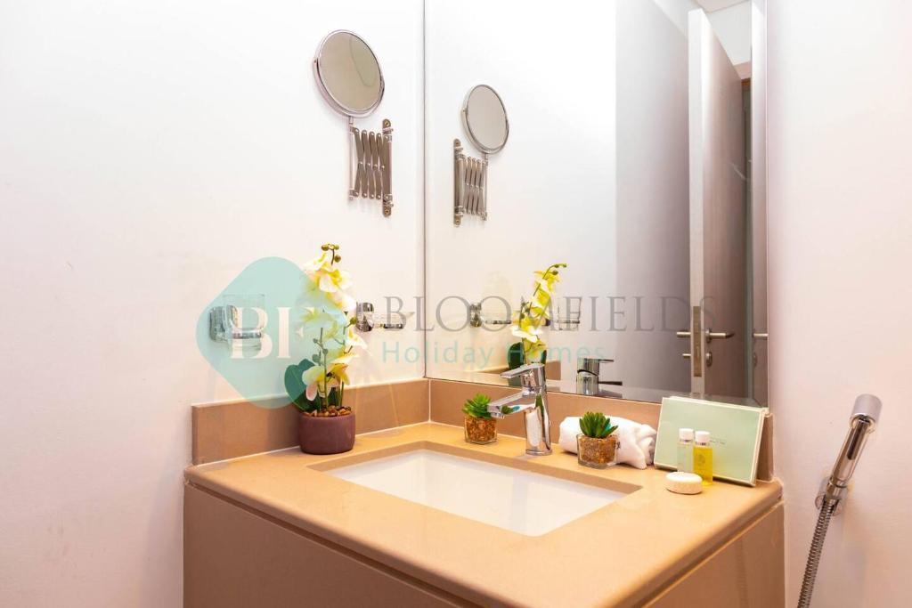 Gallery image of Bloomfields Elite 10 Studio Sports City in Dubai