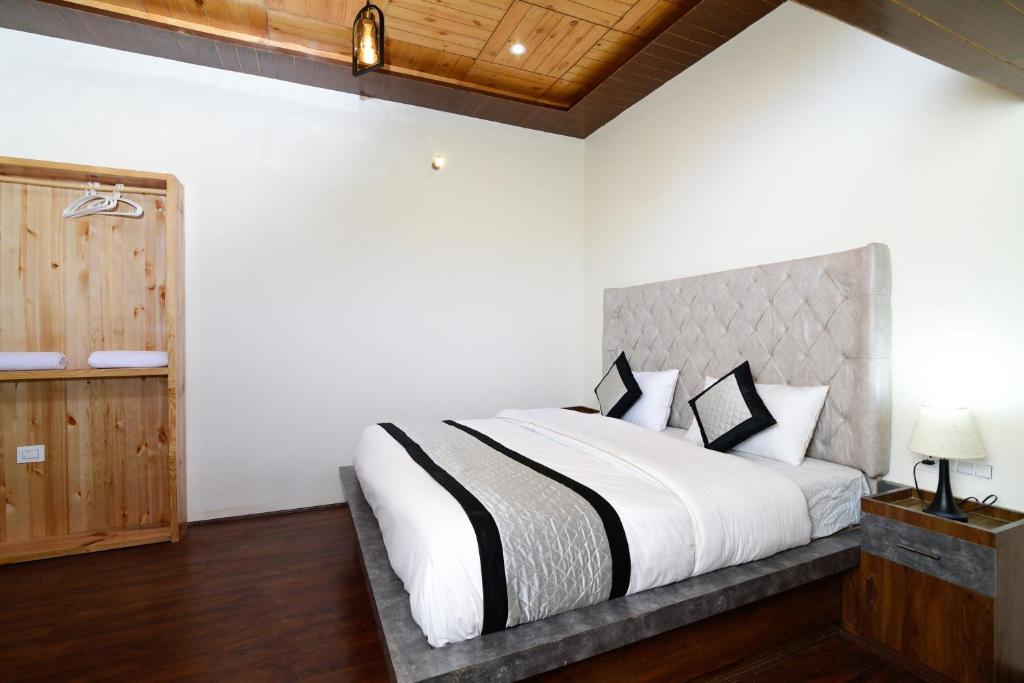 Postel nebo postele na pokoji v ubytování Thiksay Organic Resort and Retreat
