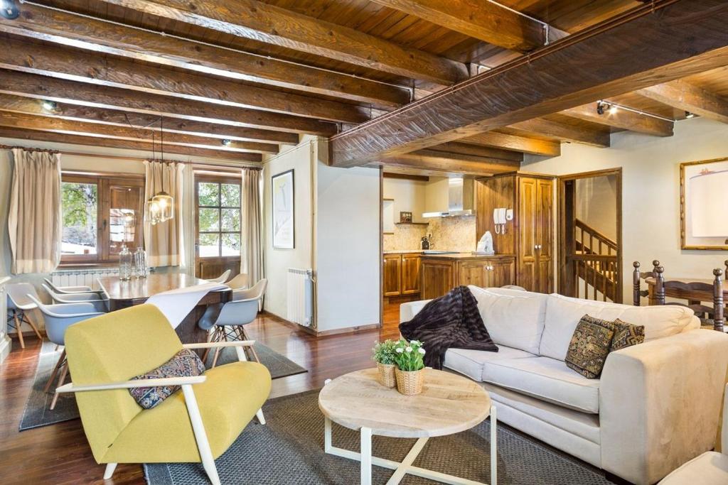 Salón comedor de Luderna Casa