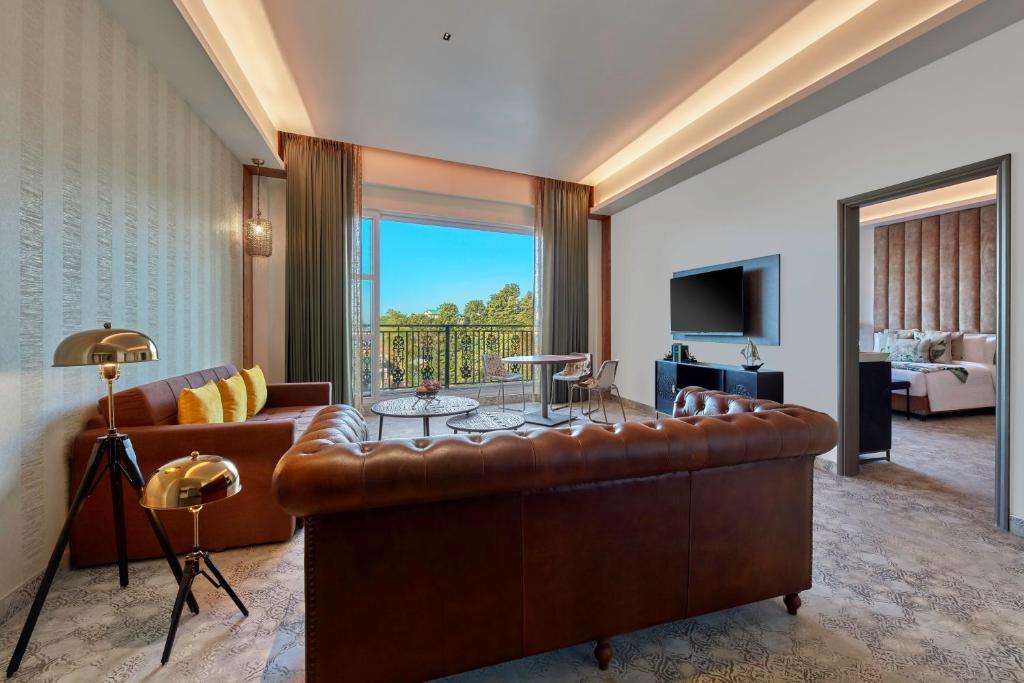 Fortune Park Palampur - Member ITC Hotel Group - Suite Vue Sur La Montagne Avec Balcon