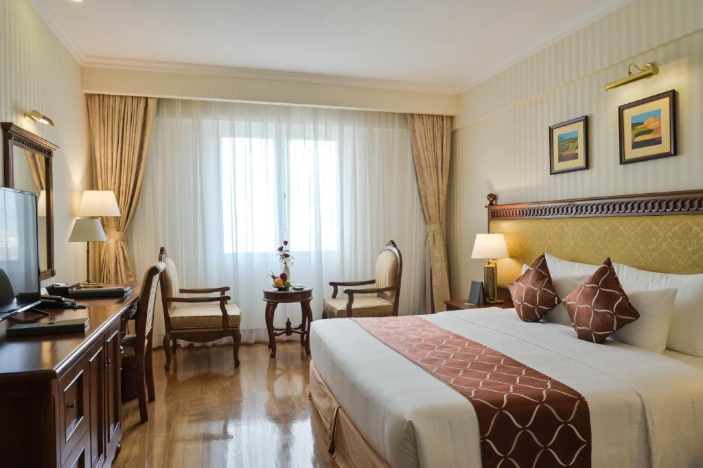 Phòng Premium Deluxe Có Giường Cỡ King Nhìn Ra Thành Phố