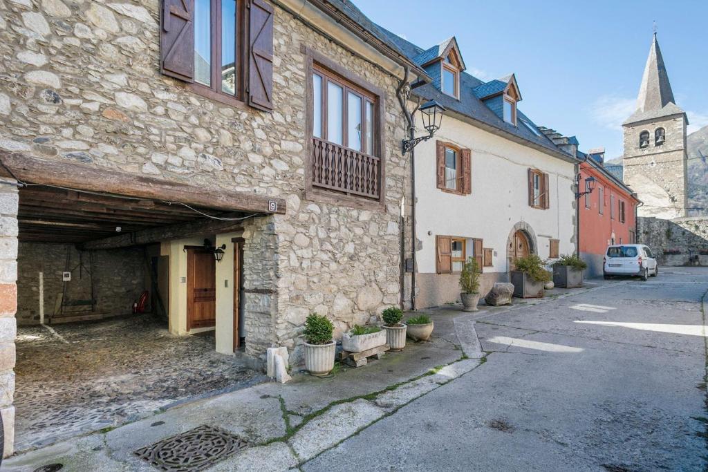 The building in which the holiday home is located