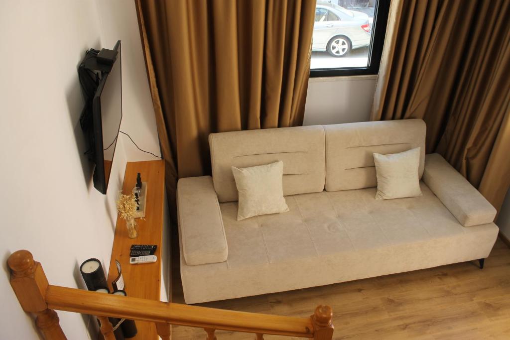Ruang duduk di Vila D