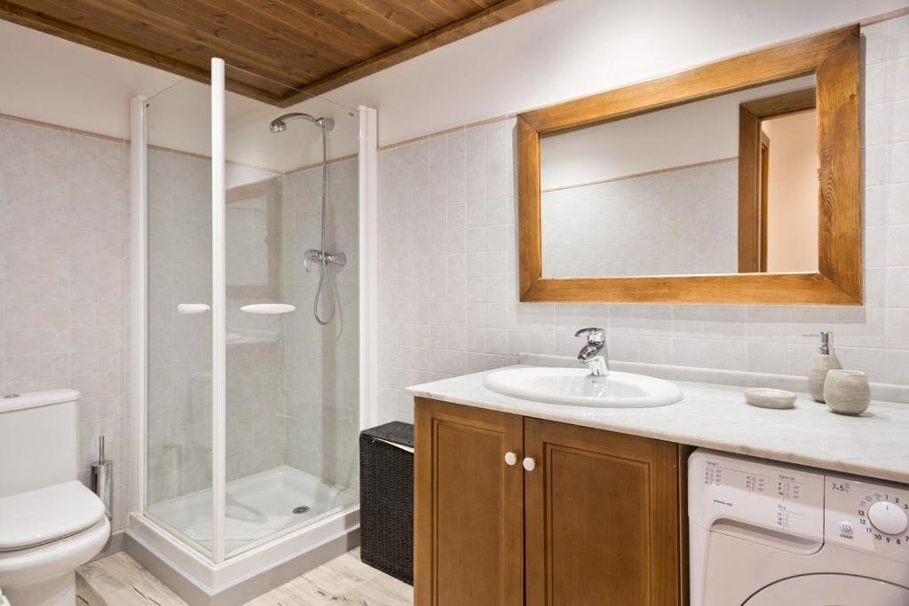 Koupelna v ubytování Luderna - Apartamento Val de Ruda B2 Pradets