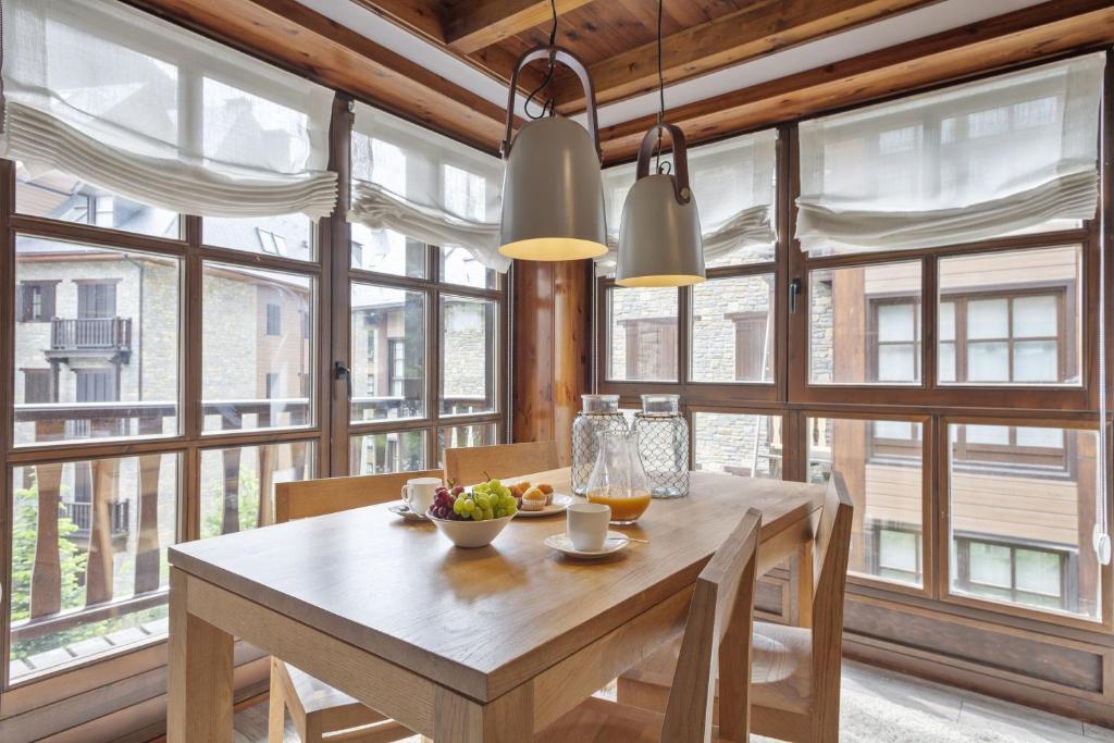 Fotografie z fotogalerie ubytování Luderna - Apartamento Val de Ruda A6 Porèra v destinaci Baqueira-Beret