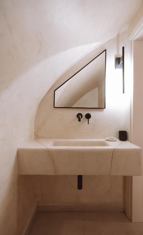 費拉的住宿－Pnoe Luxury Suites，相簿中的一張相片