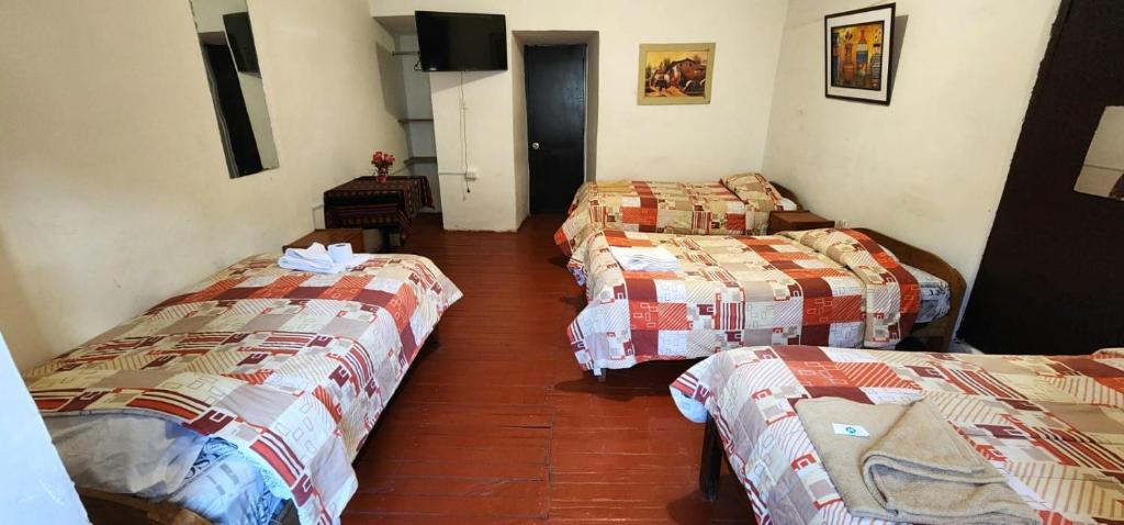 Postel nebo postele na pokoji v ubytování Hostel Imperial BACKPACKER