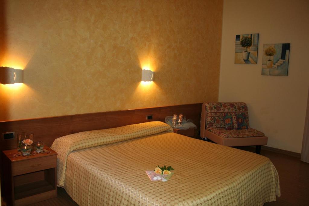 Hotel Diamante - Triple Room