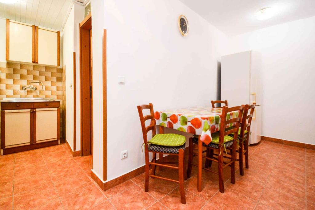 Zdjęcie z galerii obiektu Apartment in Pula/Istrien 17471 w mieście Veruda