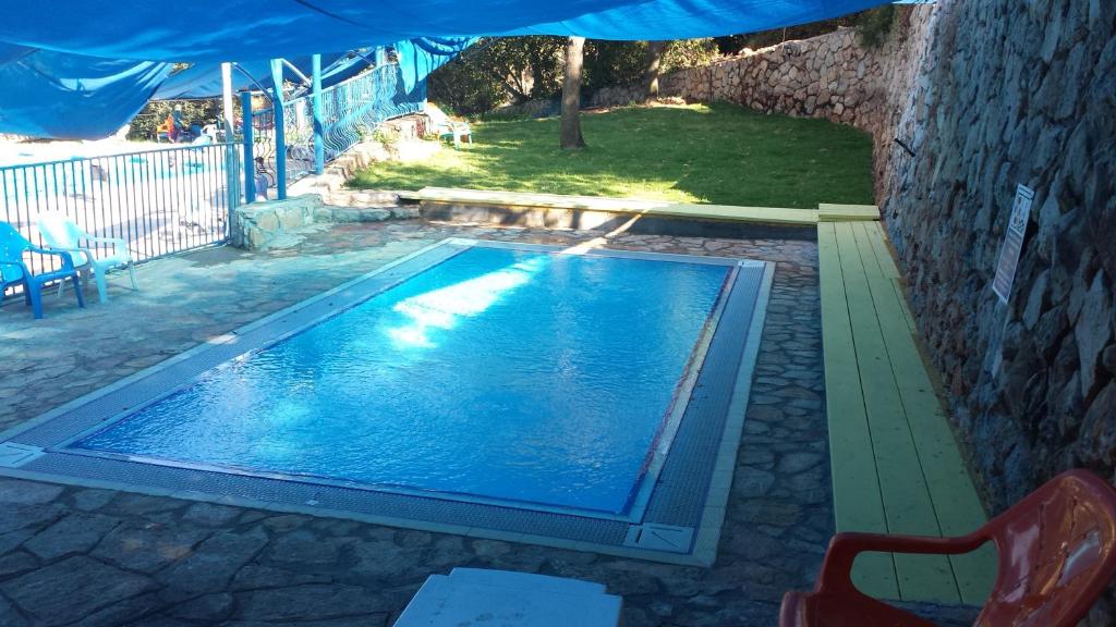Bazén v ubytování Ohn-Bar Guesthouse nebo v jeho okolí