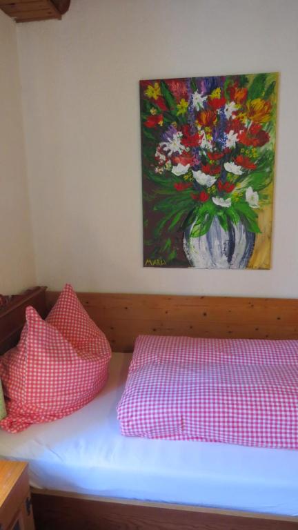 Gästehaus Huber - traditional Sixties Hostel - Twin Room