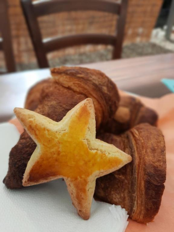 Jedzenie w pensjonacie lub w pobliżu