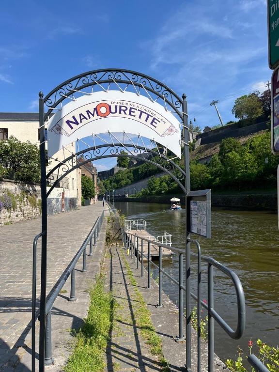 Výhled na řeku, která protéká v blízkosti ubytování v soukromí