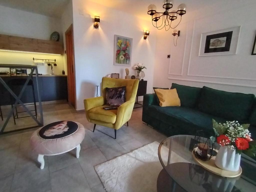 O zonă de relaxare la Maximilian apartman