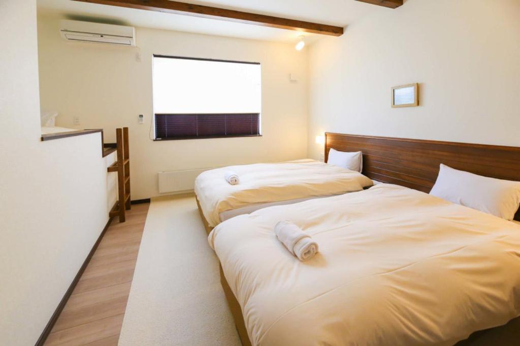 Tsuru Apartments photo