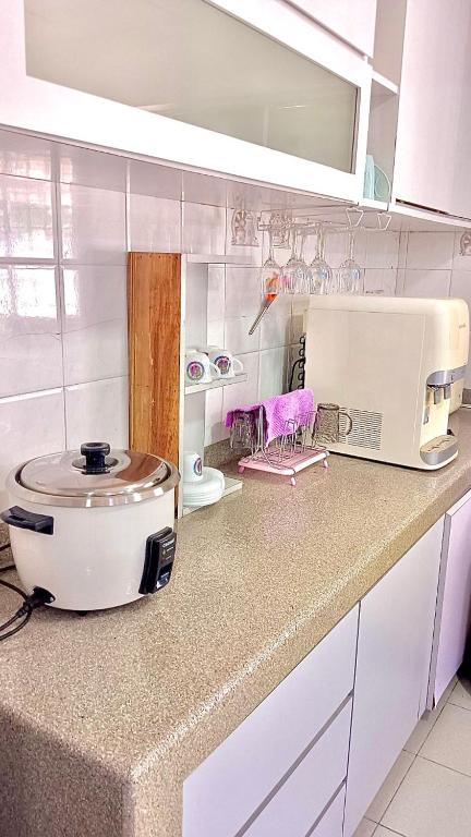 Gambar di galeri bagi Sabah homestay 16pax stay near Imago 15minutes strong WiFi Gathering Environment house di Kota Kinabalu