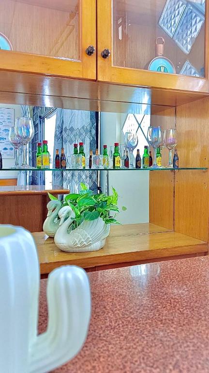 Gambar di galeri bagi Sabah homestay 16pax stay near Imago 15minutes strong WiFi Gathering Environment house di Kota Kinabalu