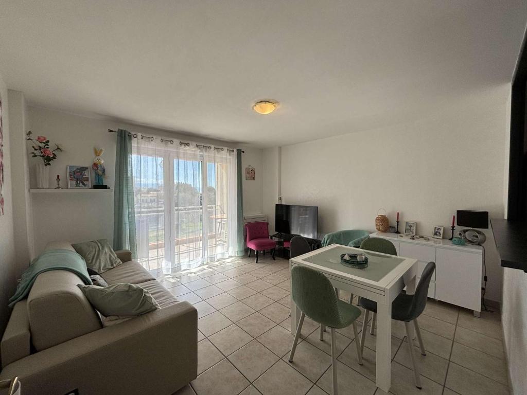 Photo de la galerie de l'établissement AJACCIO F2 Les Corallines entrée de ville, à Ajaccio