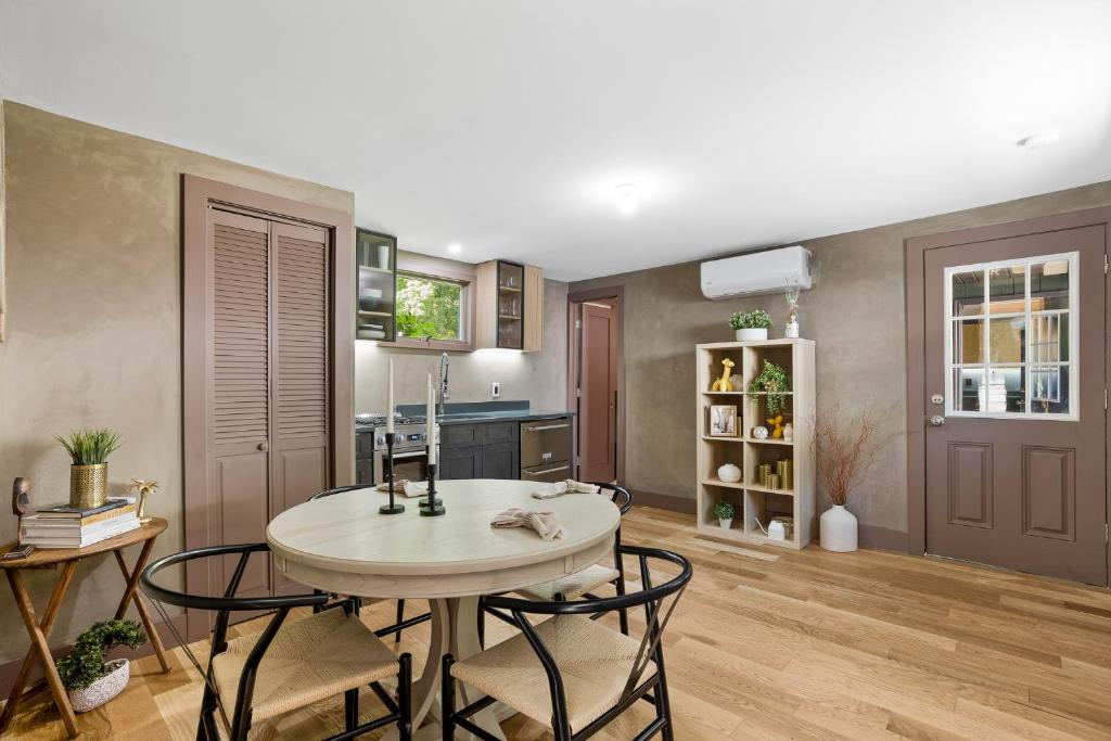 Fotografie z fotogalerie ubytování Bronze Suite v destinaci Greenwood Lake