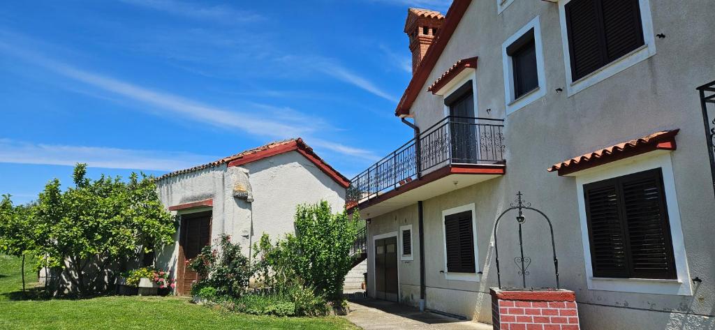 Budova, kde se apartmán nachází