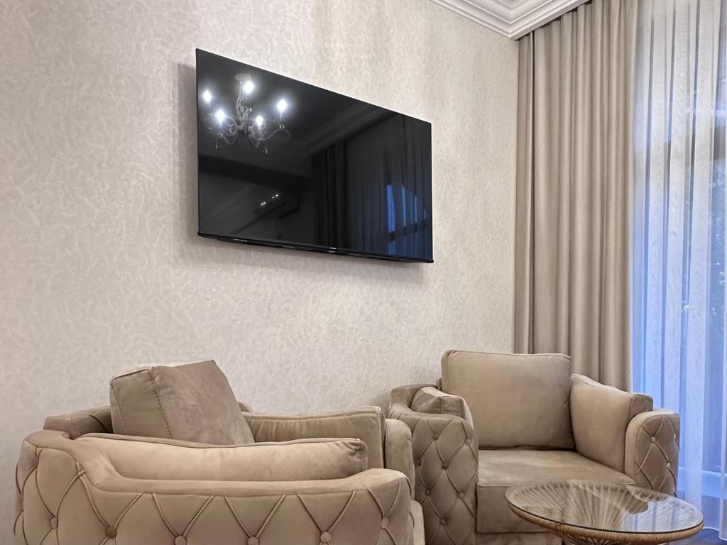 TV a/nebo společenská místnost v ubytování Armenia Hotel